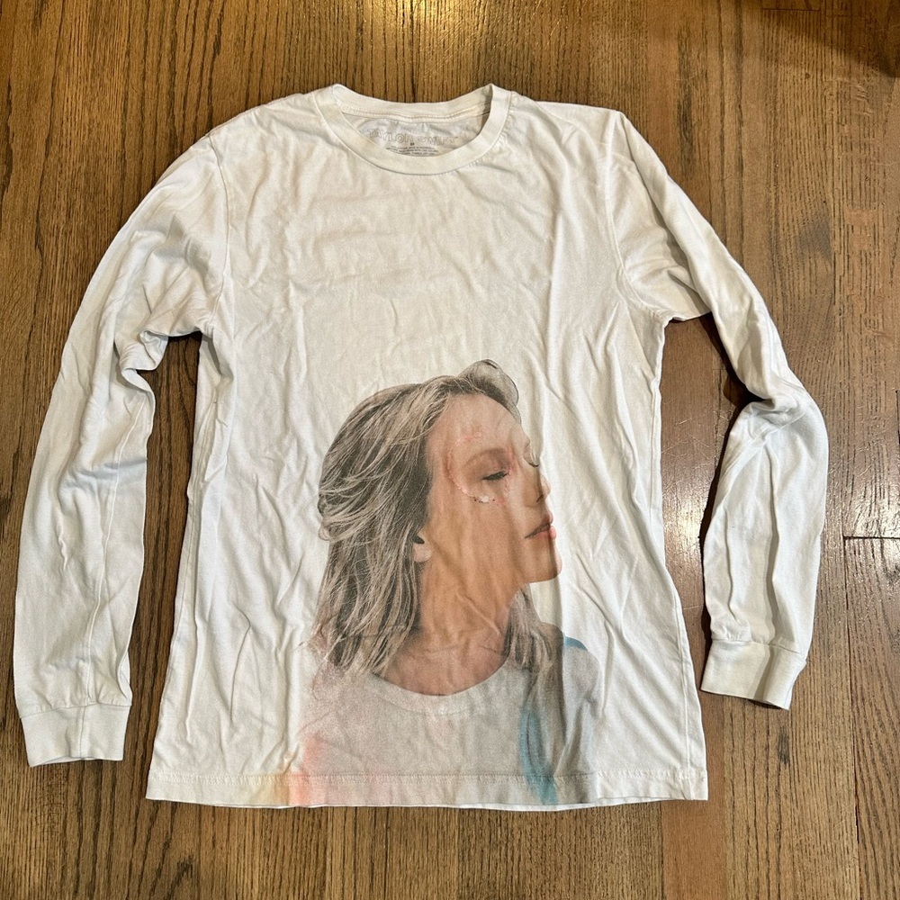 Taylor Swift Lover Long Sleeve Tee-Size Medium